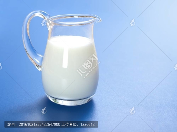 一升牛奶