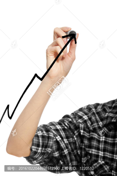 一個學生女孩畫圖的手