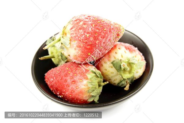 Frozen,Strawberries在碗里