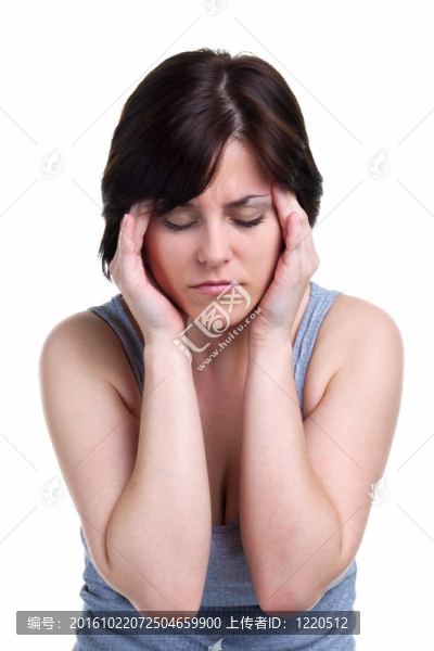 有偏頭痛的女性