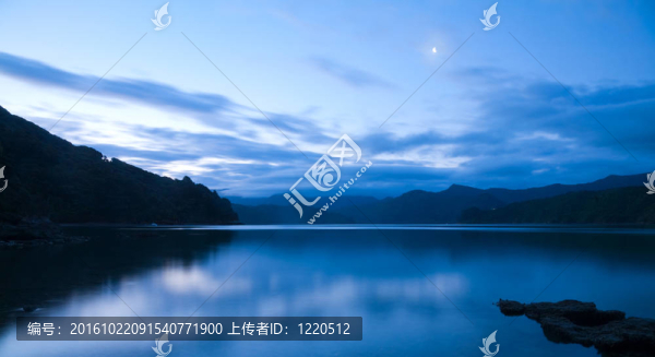 馬爾堡峽灣