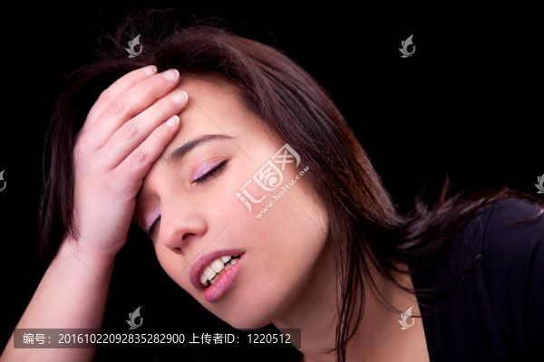 女人頭痛