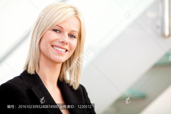 友好商業(yè)女性肖像