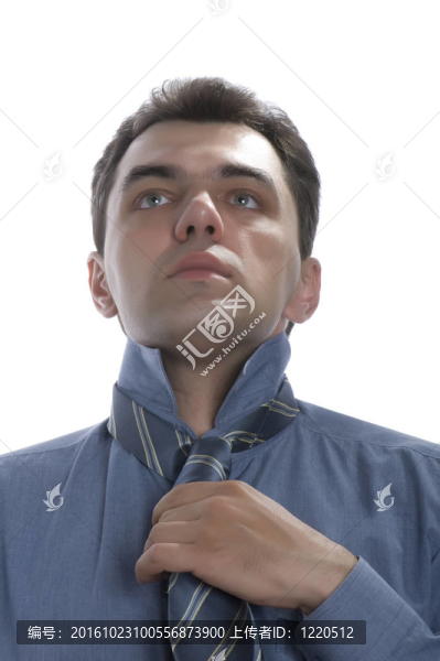 男人打領(lǐng)帶
