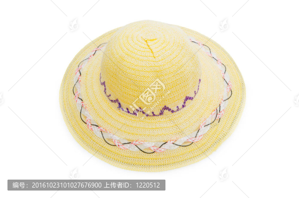 白色背景上編織的帽子