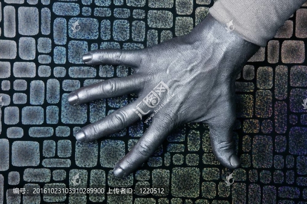 未來男子銀交出質(zhì)感鋼