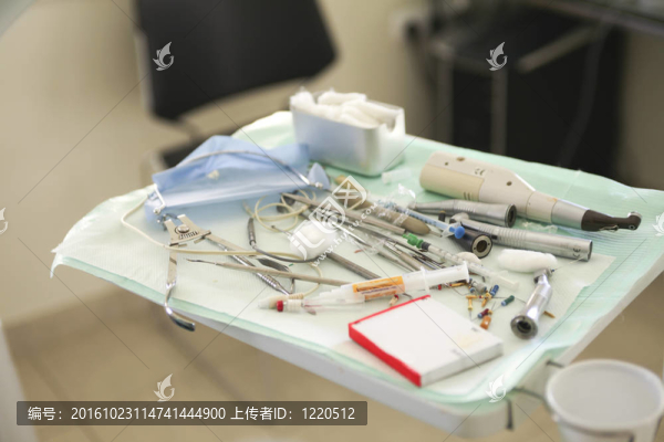 牙科設(shè)備