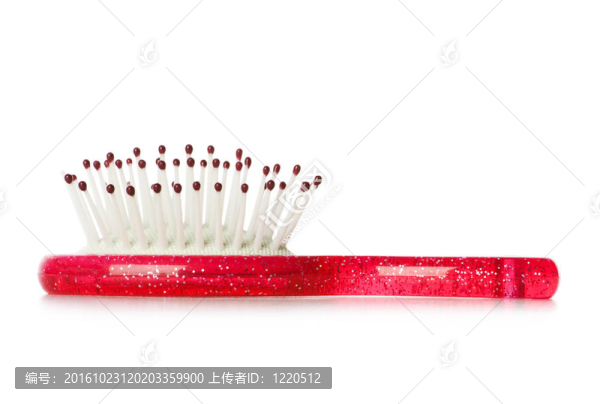 白色背景上的粉紅色筆刷