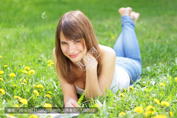 美女讀書