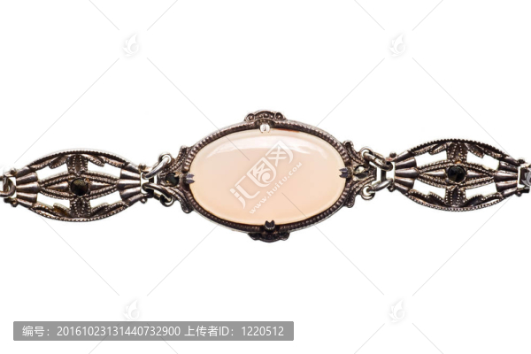 復(fù)古寶石項鏈細(xì)節(jié)白色隔離
