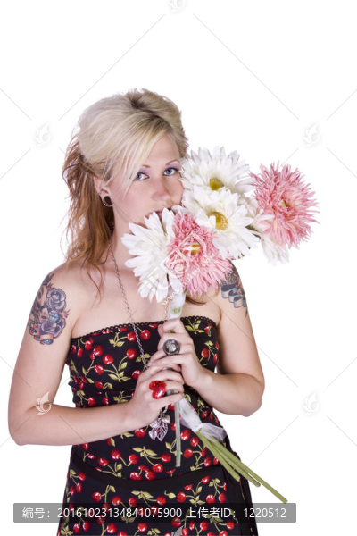 漂亮女孩Smelling,Flowers