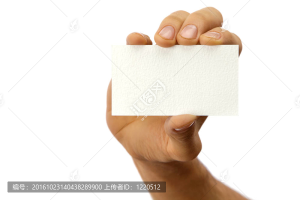 男人的手顯示名片。白色隔離