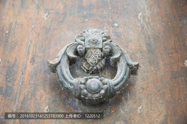 Doorknocker。