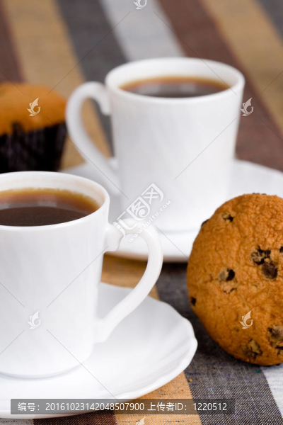 兩杯咖啡