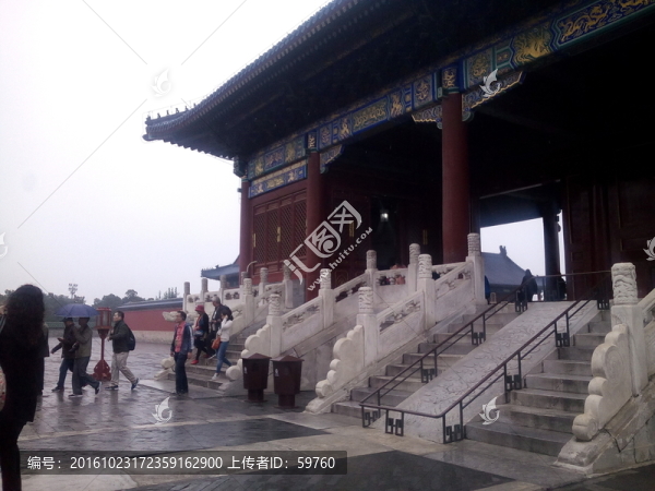進殿玉階