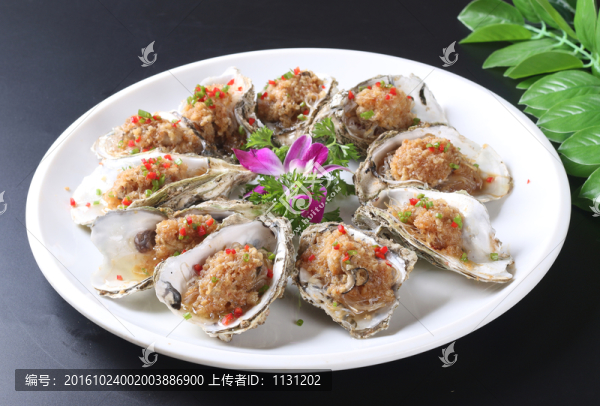 蒜茸粉絲蒸生蠔