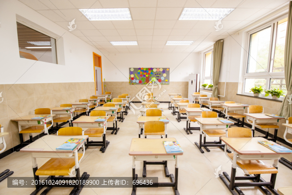 小學(xué)教室