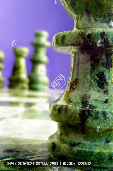 棋子近而遠
