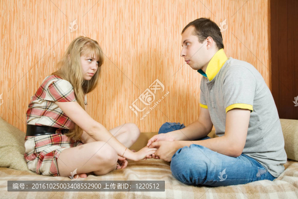 夫妻吵架后
