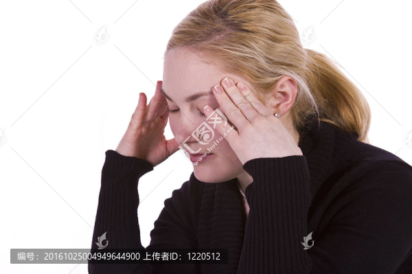 頭痛的女人