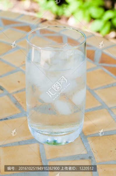 玻璃水