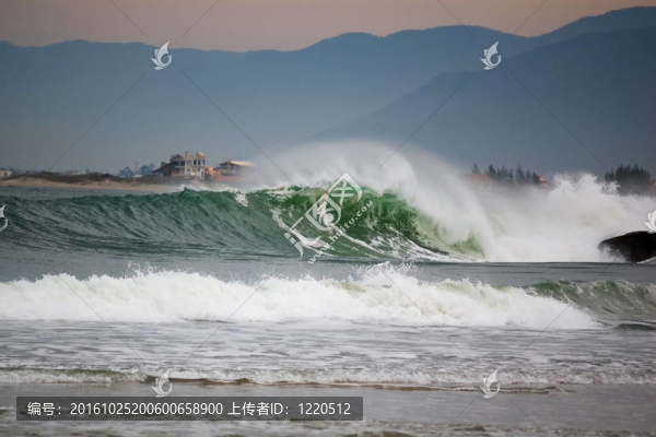 波浪破碎