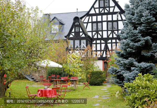 dreigiebelhaus