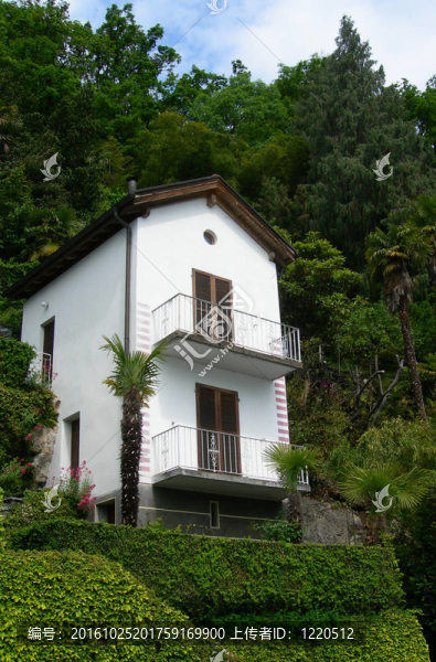 山坡別墅