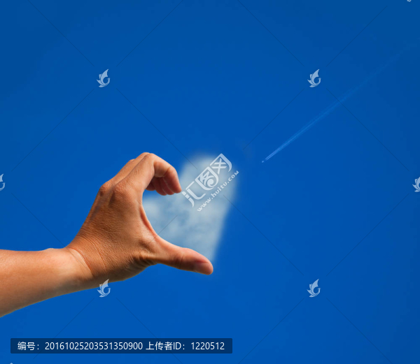 手與云的愛情象征
