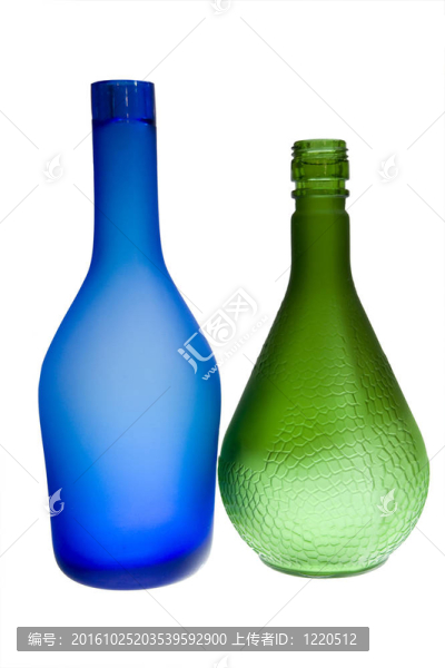 漂亮的酒精飲料瓶