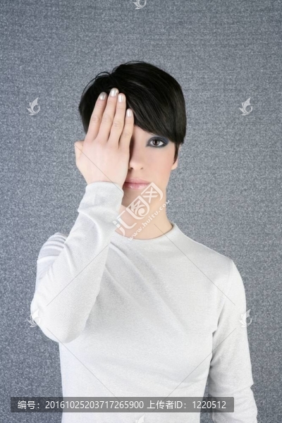 現(xiàn)代時(shí)尚女性肖像手藏眼