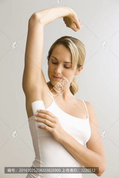女人用除臭劑
