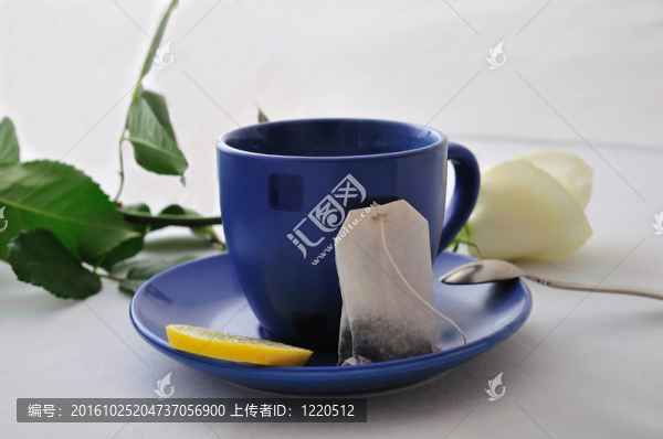 一杯玫瑰花茶