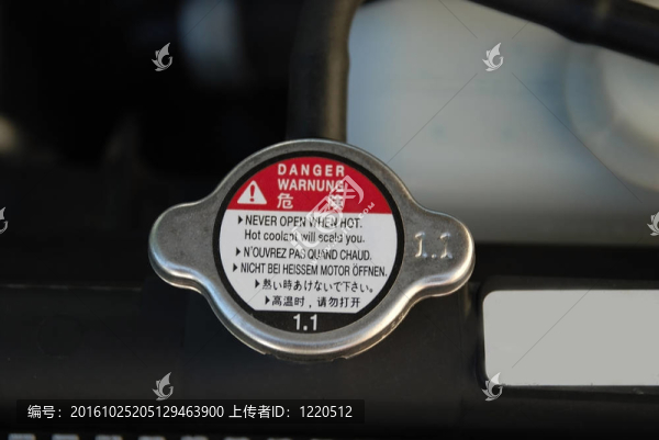 汽車發(fā)動機(jī)