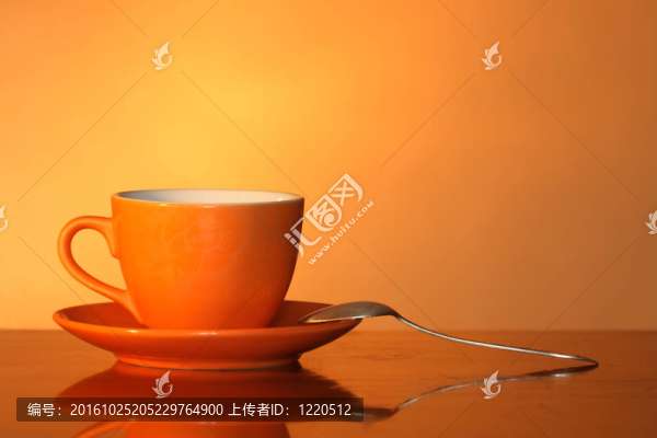 紅色的杯子