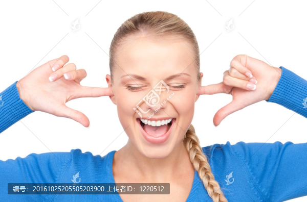 面帶微笑的女人