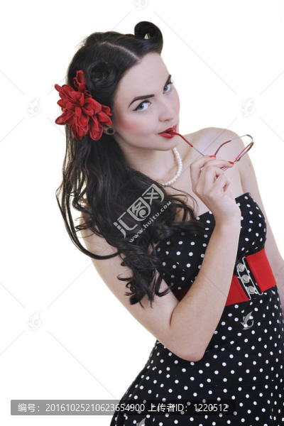 年輕的女人與白色的花隔離