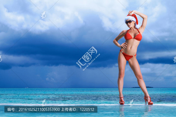 女人在馬爾代夫