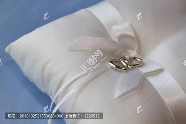 婚禮的心枕