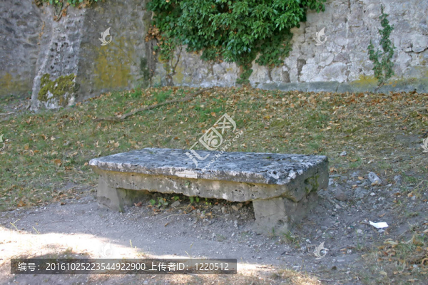 古老的Stone,Bench