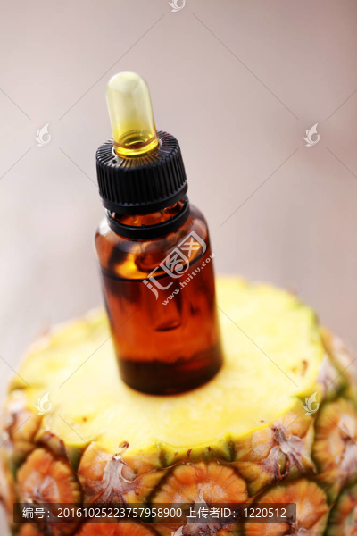 菠蘿香精油