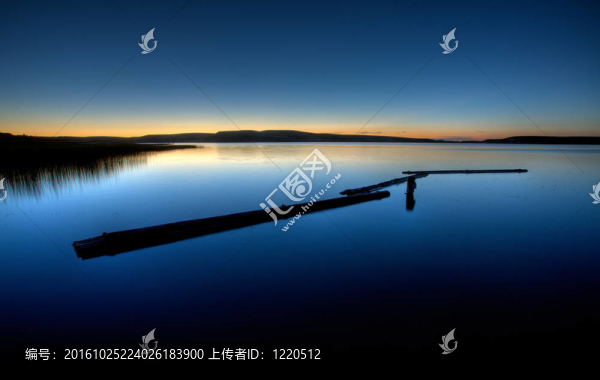 北部湖泊的夜晚