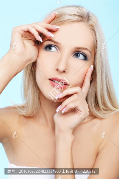 美麗的金發(fā)女郎