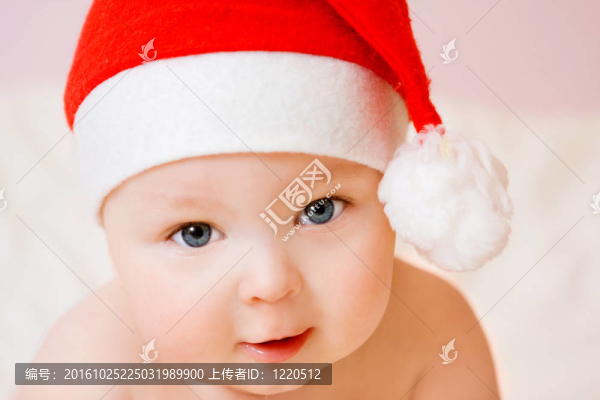 嬰兒在圣誕帽