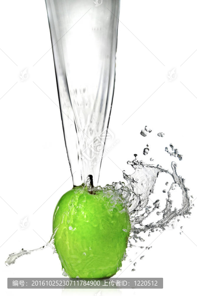白蘋果上的淡水飛濺