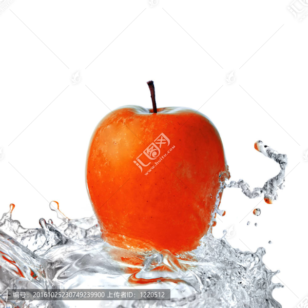 白蘋果上的淡水飛濺