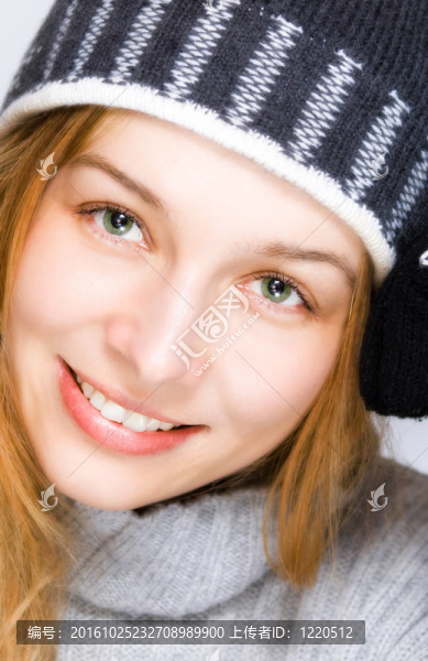 年輕漂亮的女人