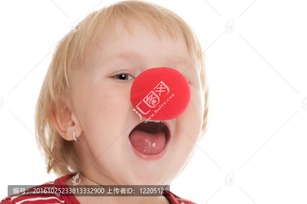 小丑鼻子的孩子
