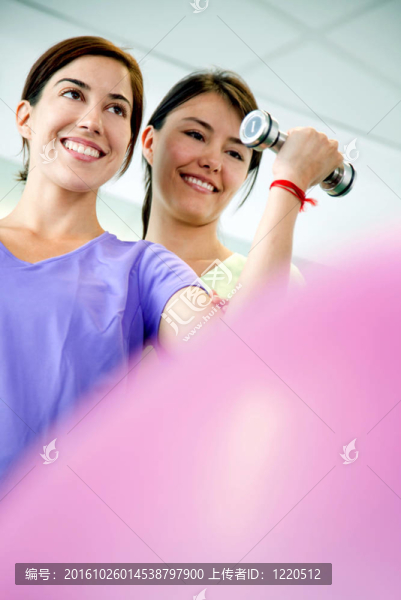 健身房女子和教練