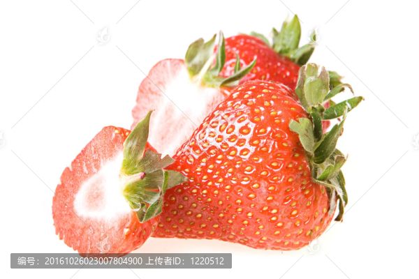 白色背景草莓